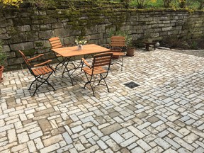 Scheuermann-Naturstein-Showroom-Pflaster-19